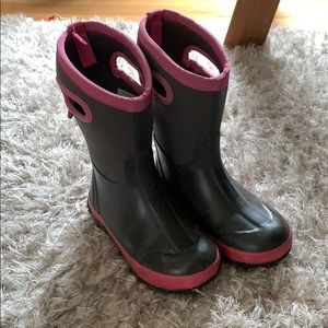 Bogs- winter must have kid boot